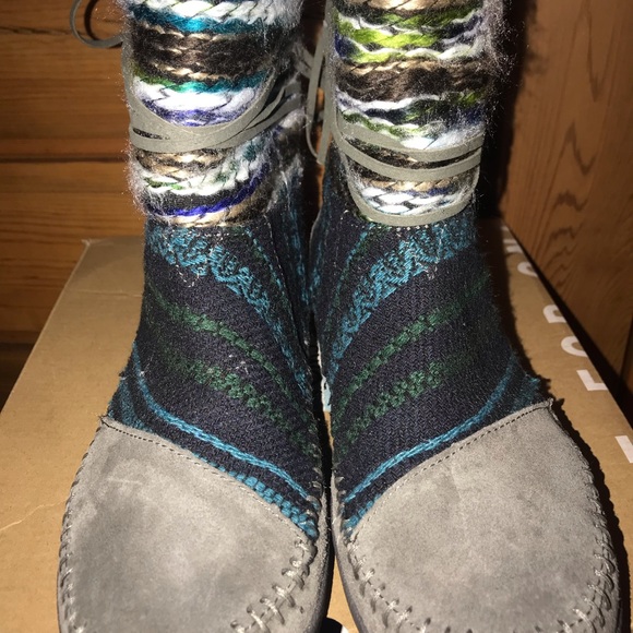 COPY - Toms size 6 Nepal Boot - Picture 2 of 6